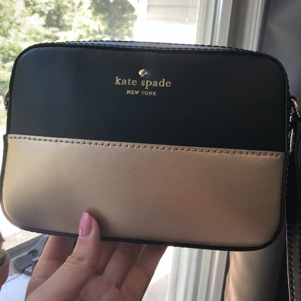 SOLD ON MERCARI Kate Spade Crossbody